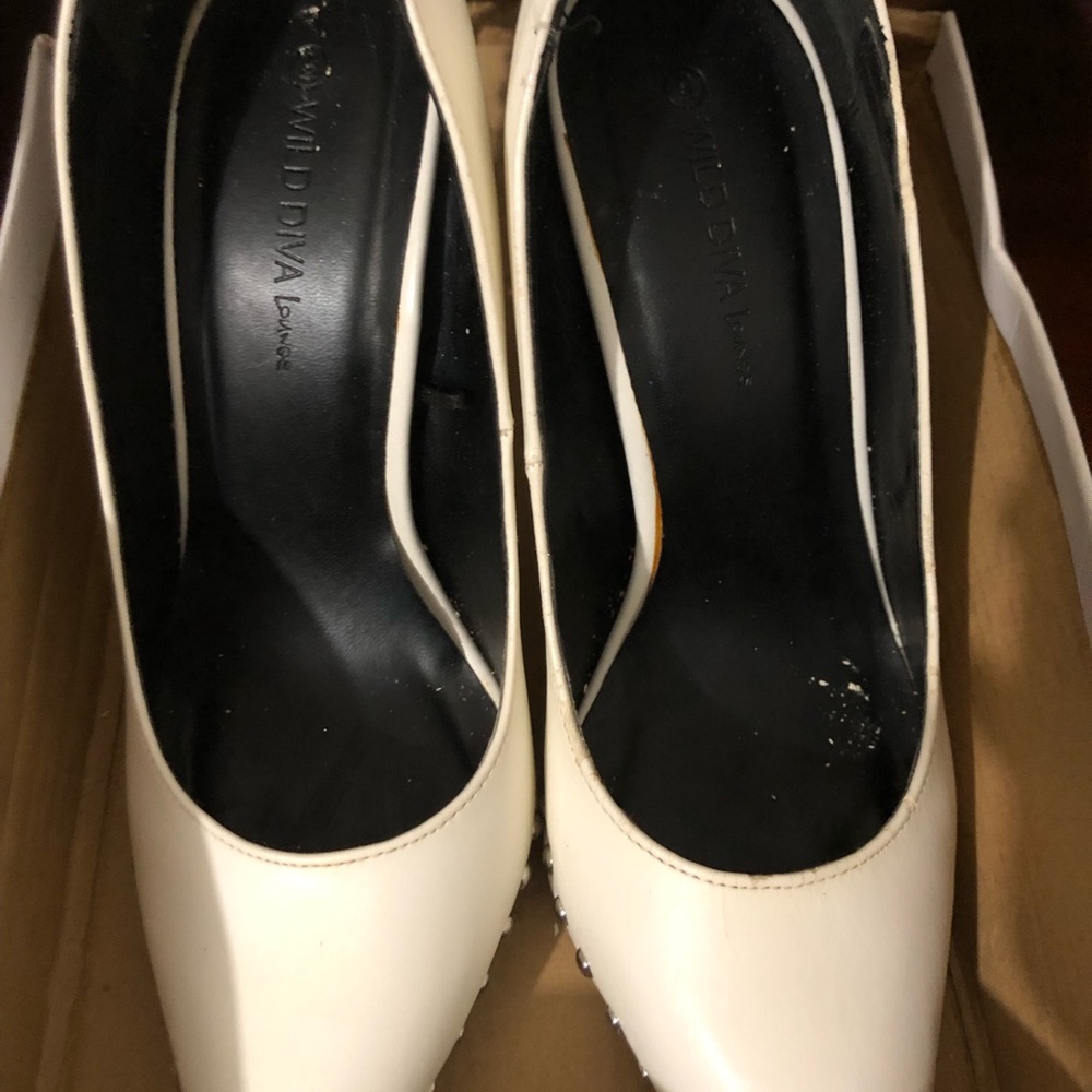 Wild Diva Cream Pointed Toe Heels